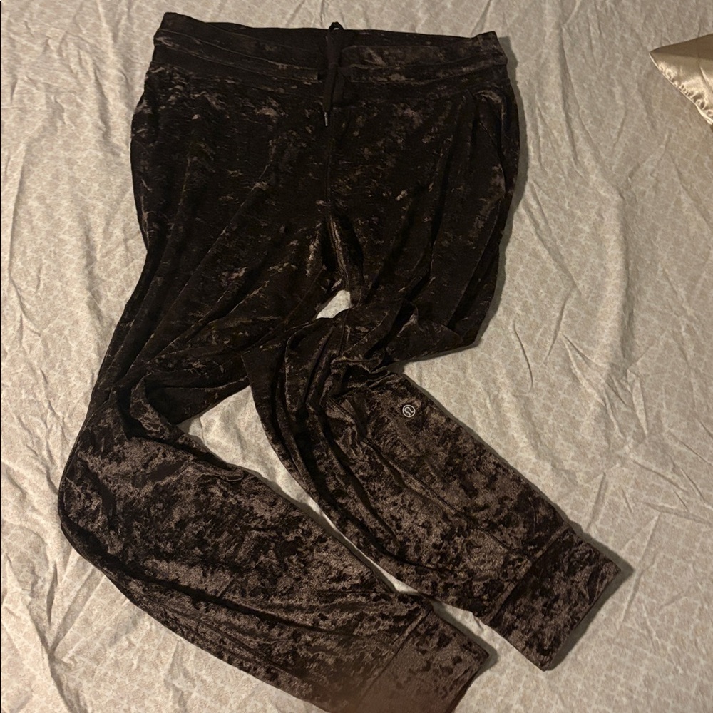 Lululemon NWOT Ready to Crush Jogger French Press